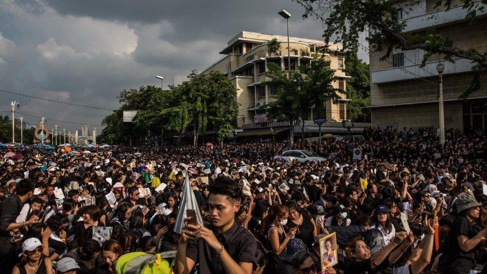 People mourn king's death in central Bangkok