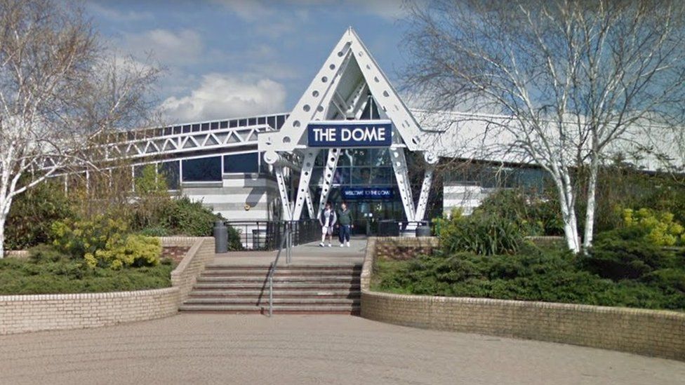 Doncaster Dome Council approves leisure hub's £14m refurbishment BBC