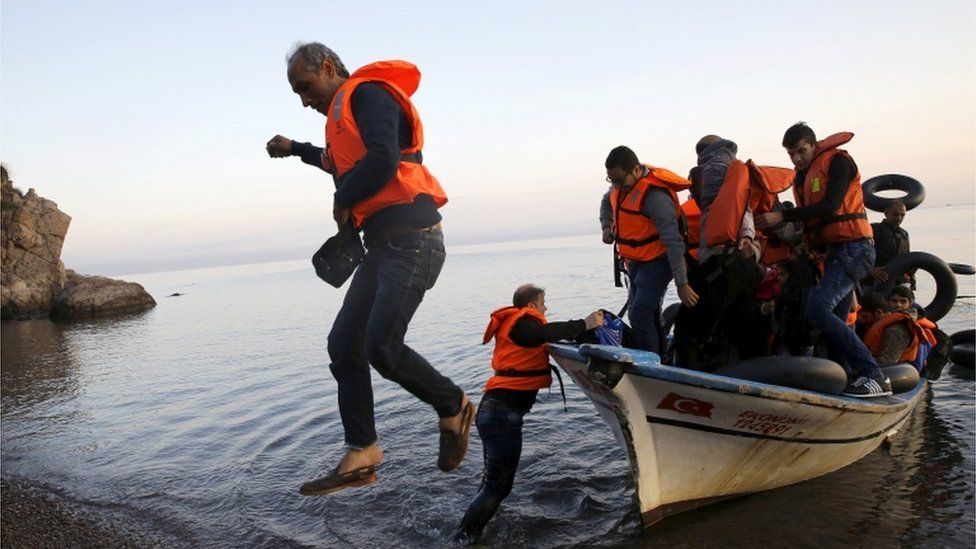 Syrian refugees arrive on the Greek island of Lesbos