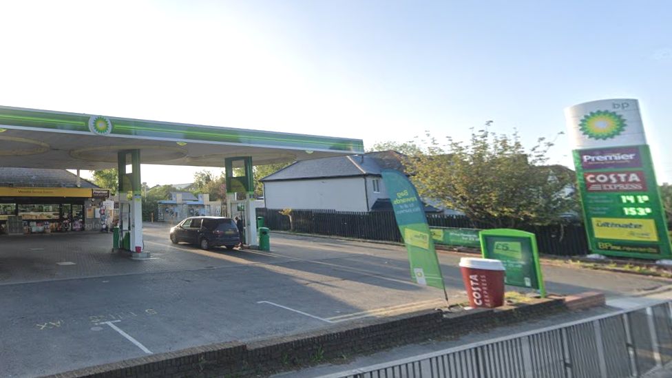 Ipswich: Two men in hospital after petrol station attack - BBC News