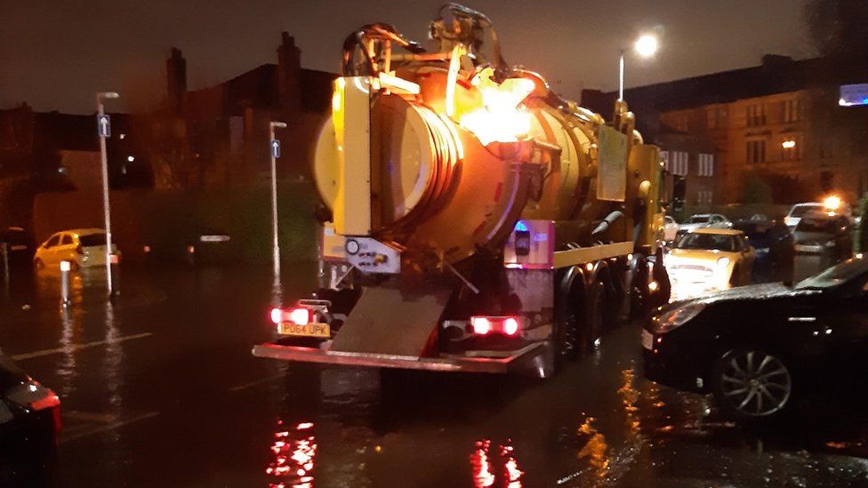 Engineers complete repairs to burst water main in Glasgow BBC News