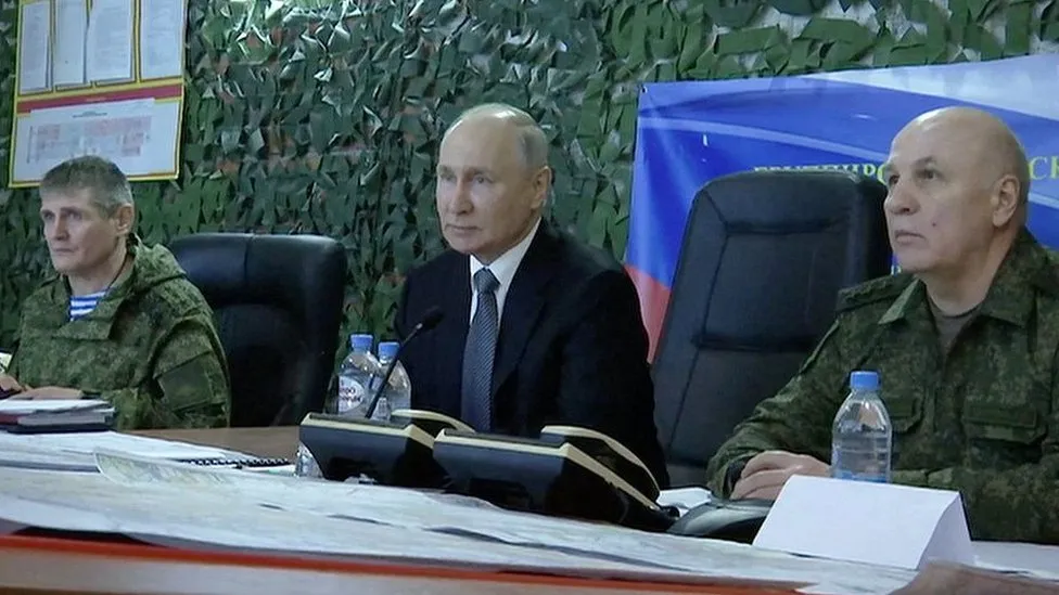 Ukraine war: Putin visits occupied Kherson region in Ukraine