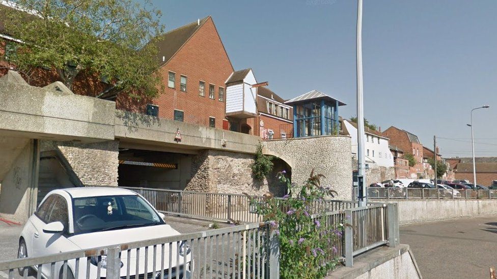 Man jailed over 'single punch' Colchester car park fight death BBC News