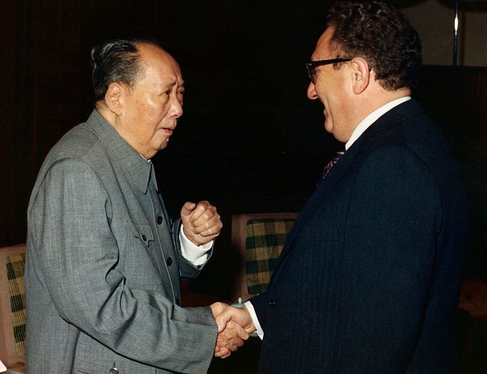 Mao Zedong and Mr Kissinger