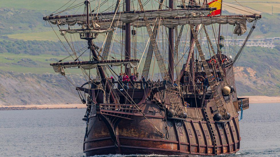 El Galeon arrives in Weymouth