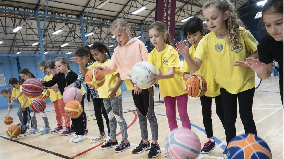 Cardiff girls try basketball for International Women's Day 2018