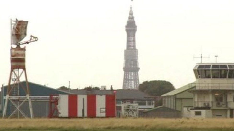 Five new hangars lined up in Blackpool Airport expansion plan - BBC News