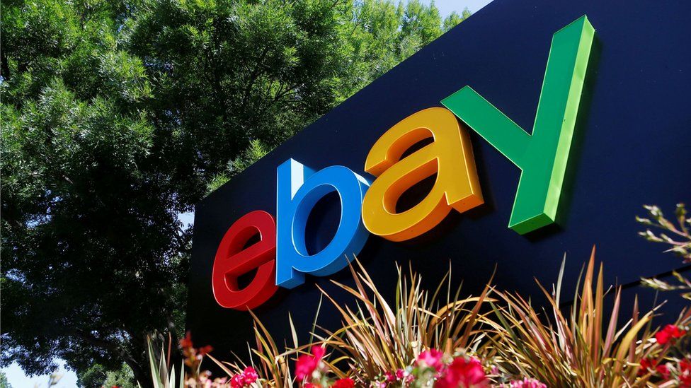 Логотип ebay на вывеске