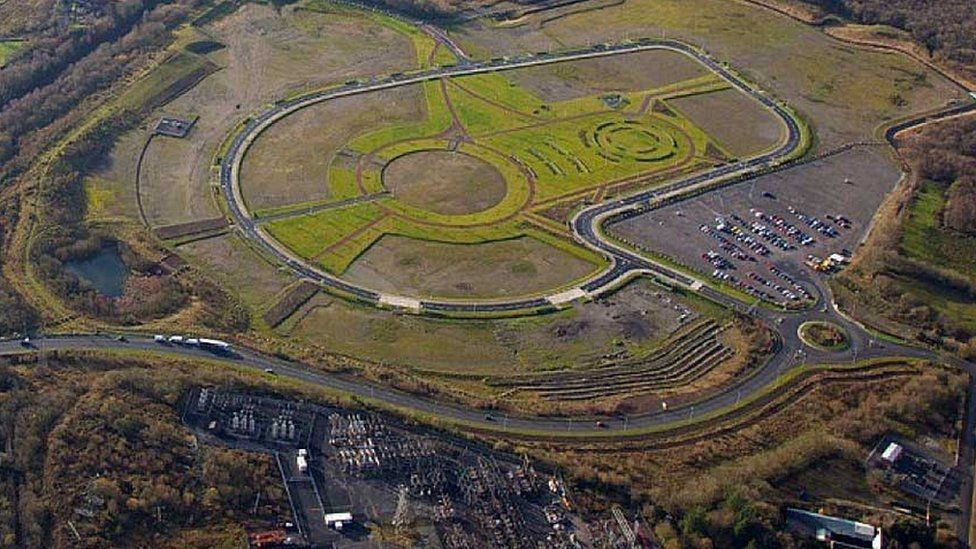 New parcel delivery depot to create 146 jobs in Swansea BBC News