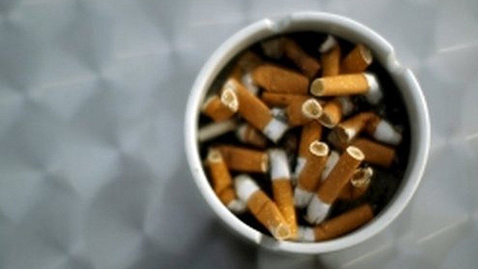 Cigarette butts in Austria, 2012