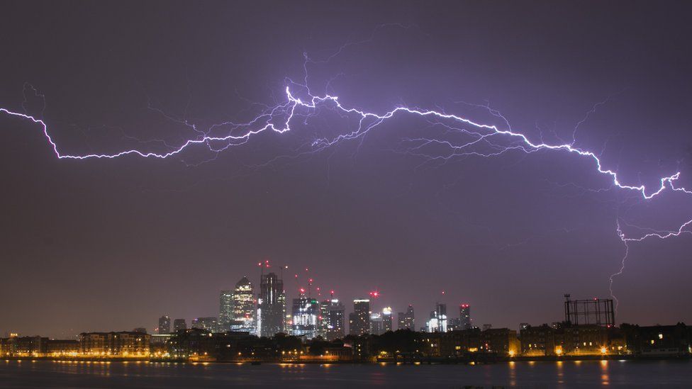 Lightning above Canary Wharf