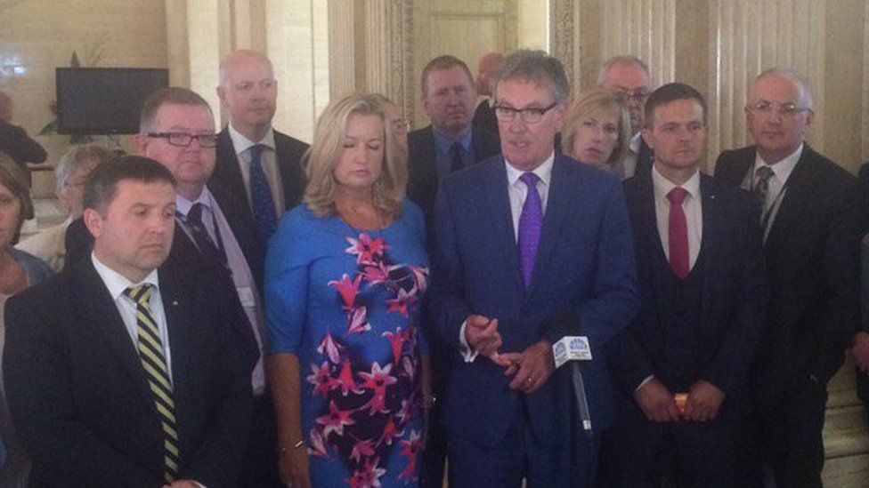 Ulster Unionist leader Mike Nesbitt said his party had unanimously decided to form the first official opposition of this NI assembly