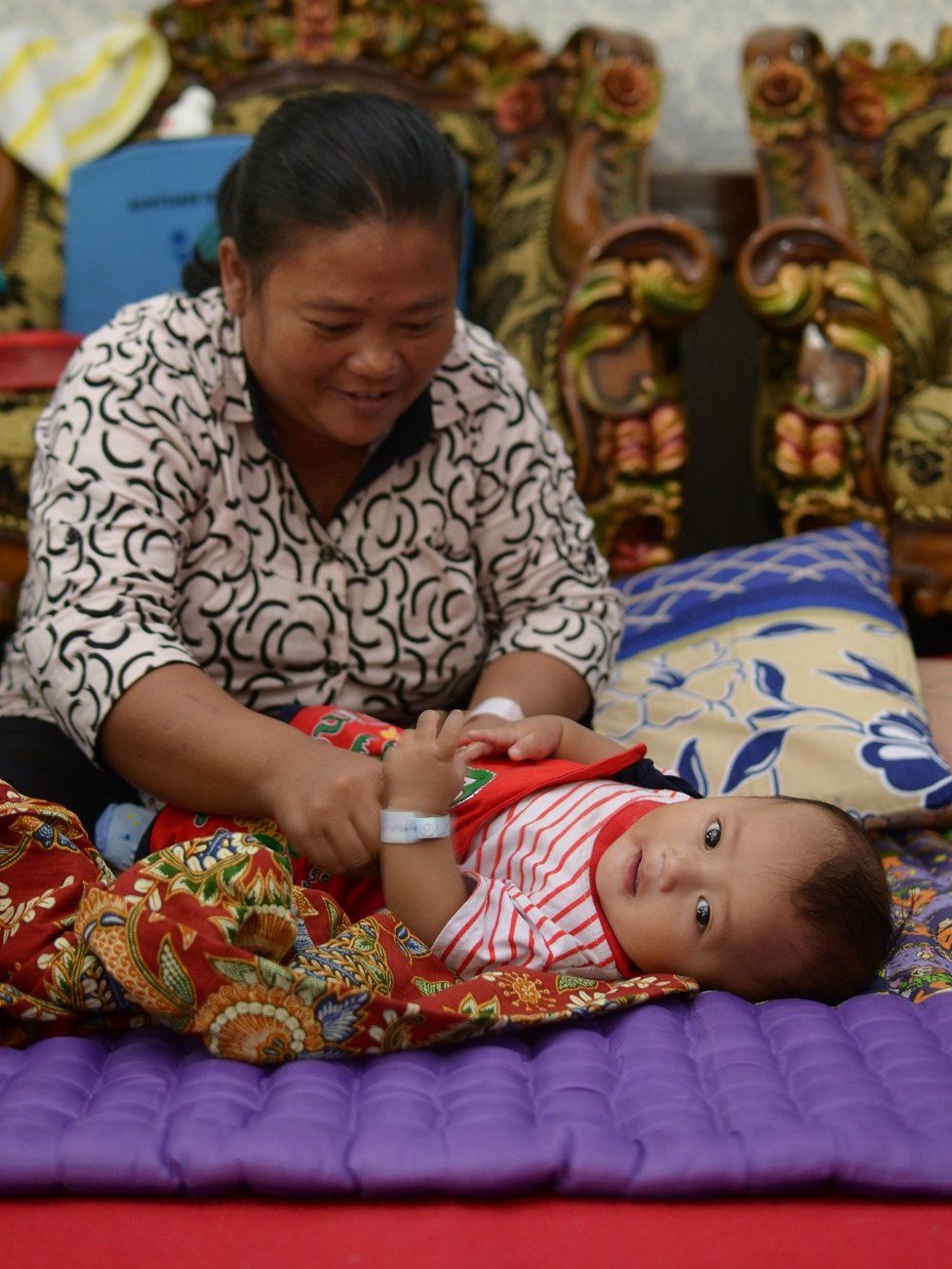 Picture of a baby in the Pekanbaru nursery