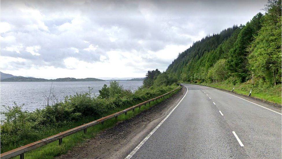 Woman dies in Loch Lomond crash involving coach BBC News