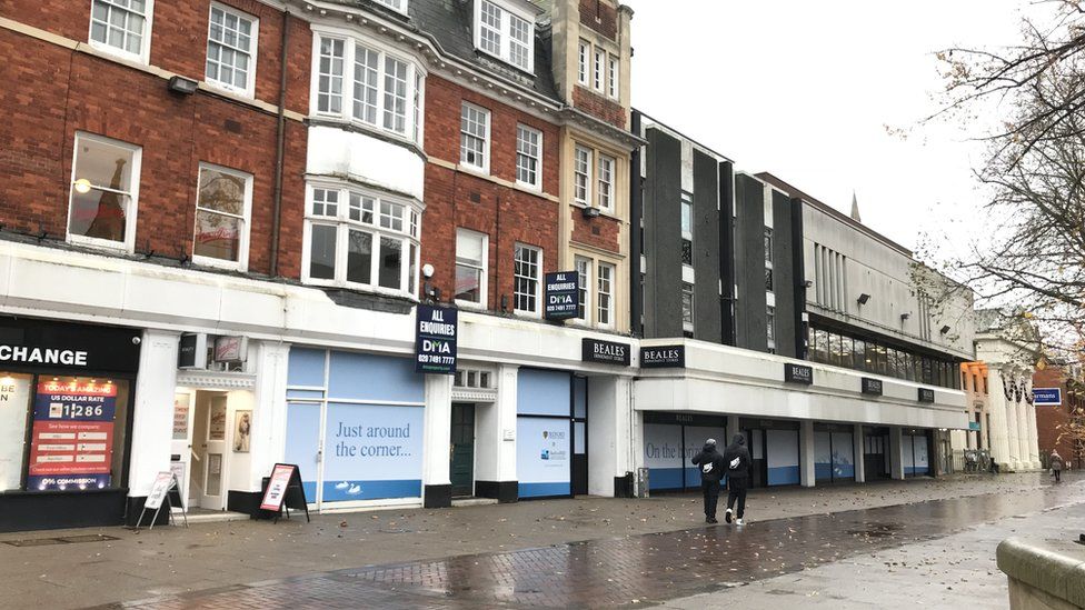 Empty shops in Bedford