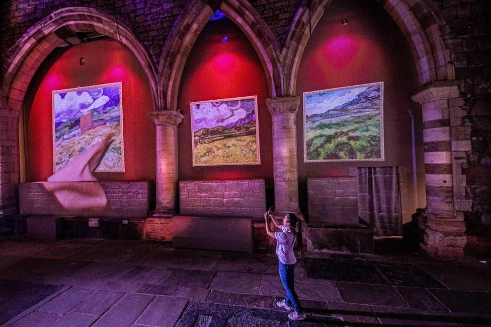Van Gogh projections in York
