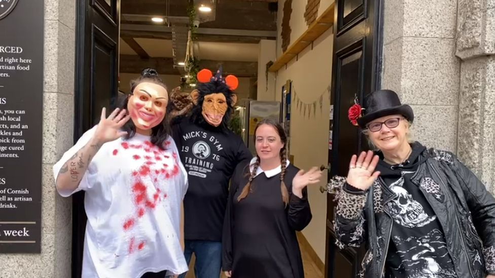 Newquay Zombie Crawl takes over seaside town BBC News