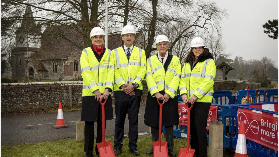 Cate Bell, Rob Evans, Cllr Mel Kendal, Caroline Nokes MP