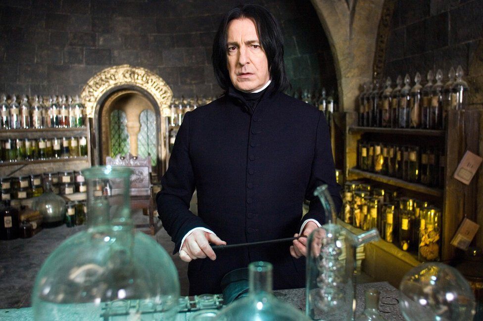 Alan Rickman: A life in pictures - BBC News