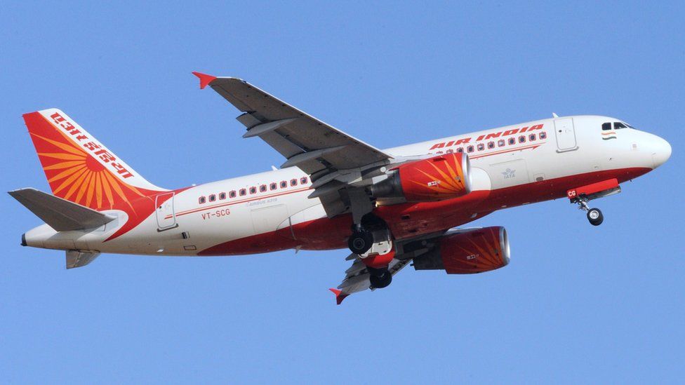 Air India worker 'sucked into aircraft engine' in Mumbai - BBC News