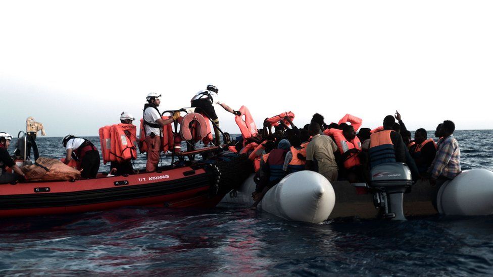 Migrants are picked up by the Aquarius on 9 June 2018