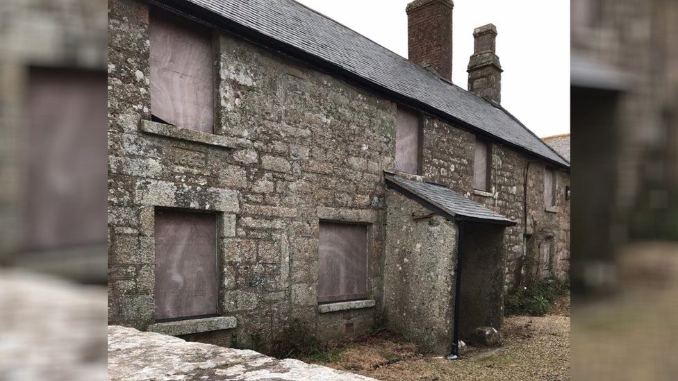 Botallack Manor boarded windows