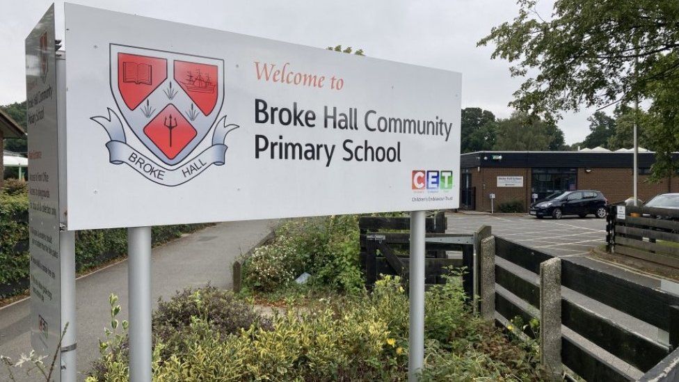 Ipswich Broke Hall Primary School delays term start over