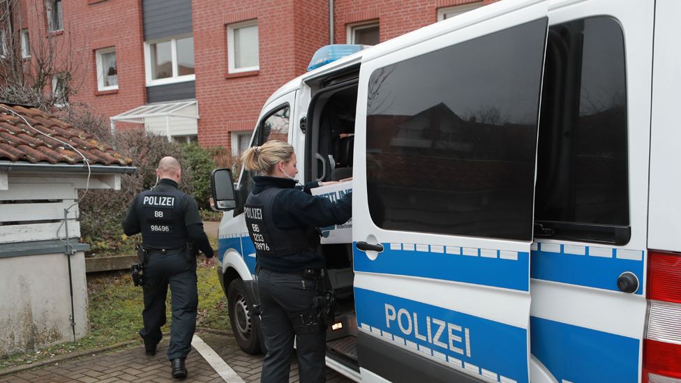 German police raid on neo-Nazis, file pic (23 Jan 20)