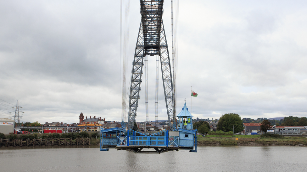 Newport bridge gondola