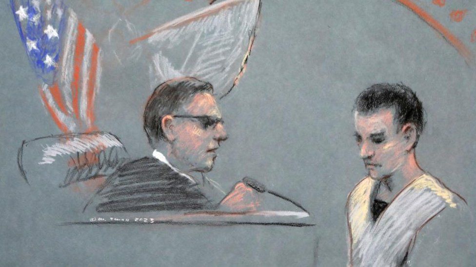 ack Douglas Teixeira, a U.S. Air Force National Guard airman accused of leaking highly classified military intelligence records online, makes his initial appearance before a federal judge in Boston, Massachusetts, U.S. April 14, 2023 in a courtroom sketch.