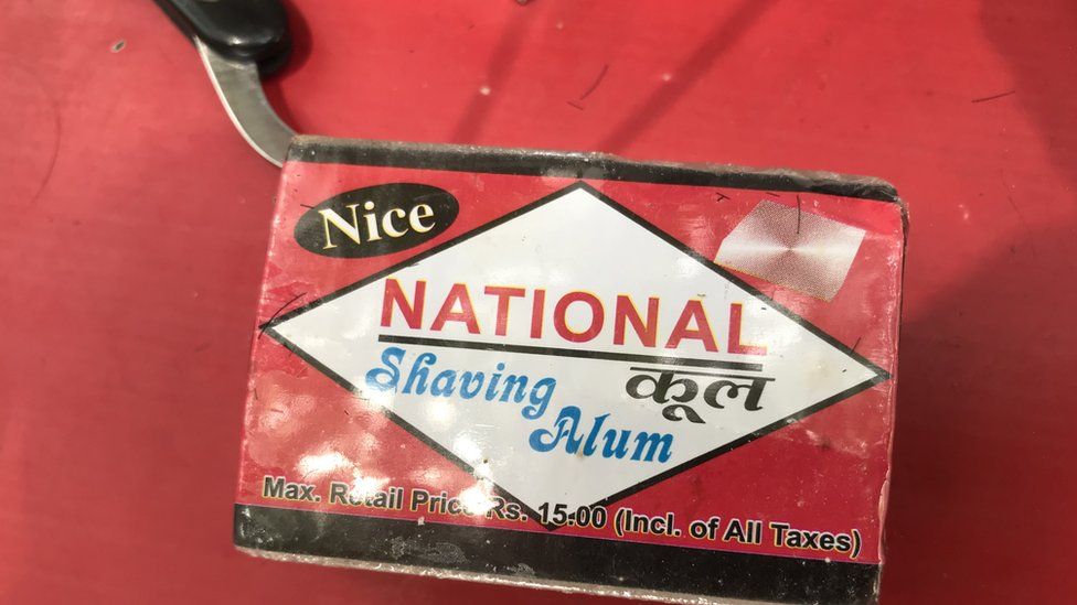 A picture of the shaving alum Balwant Singh uses.