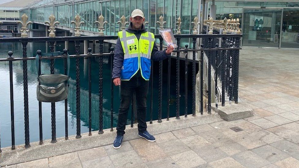 Shaun Vagg sells copies of Big Issue North in Hull city centre