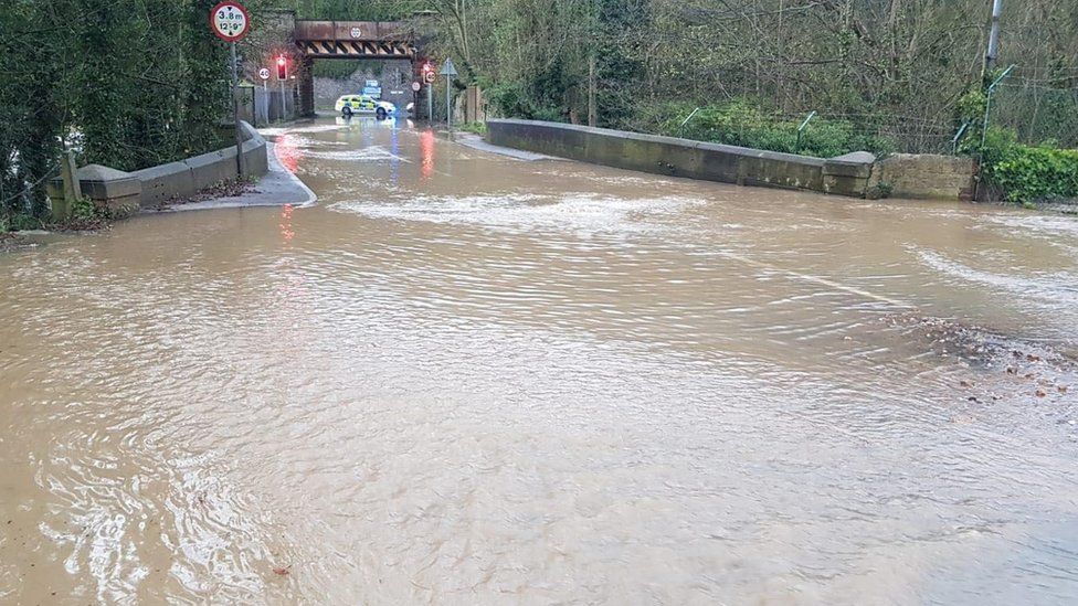 Water floods Bullbridge Hill
