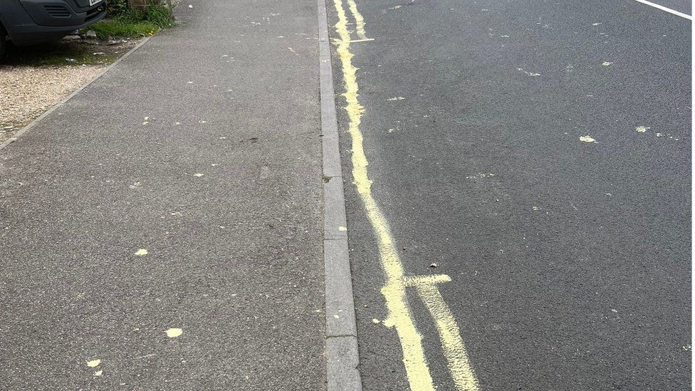 Double yellow lines