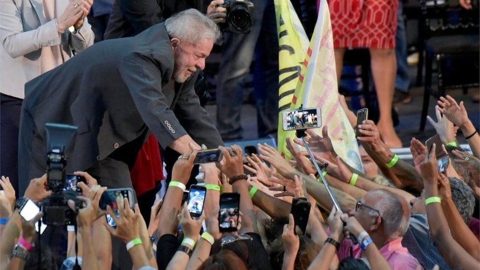 Former Brazilian President Luiz Inacio Lula da Silva is greeted by supporters during a rally in Belo Horizonte, Brazil February 21, 2018