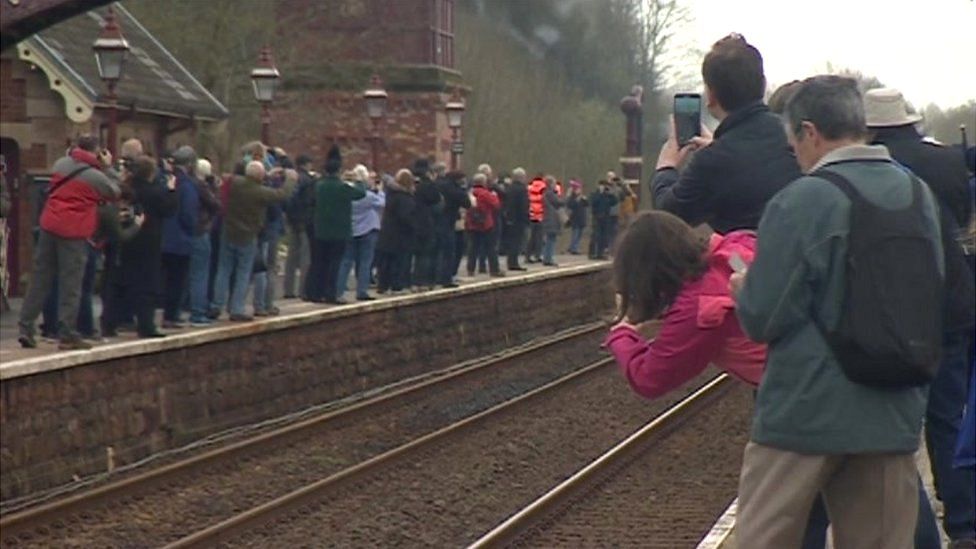 Crowds waiting for Flying Scotsman at Appleby station