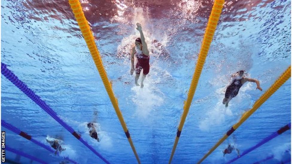 World Aquatic Championships Summer McIntosh, 15, wins gold & Great