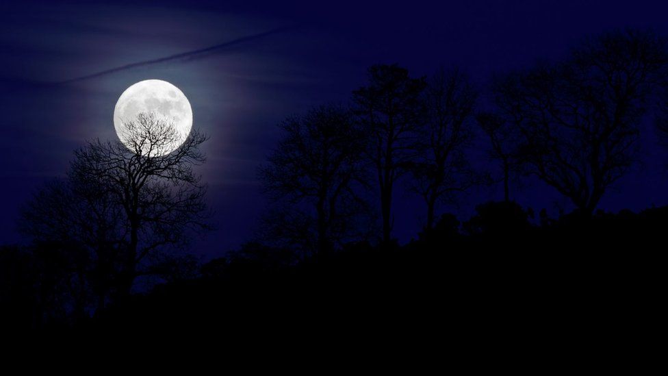 Rare Blue Moon To Enchant Halloween Stargazers Bbc News