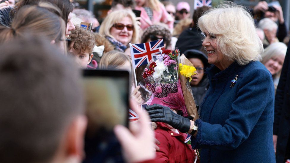 Camilla greeting crowds in Telford