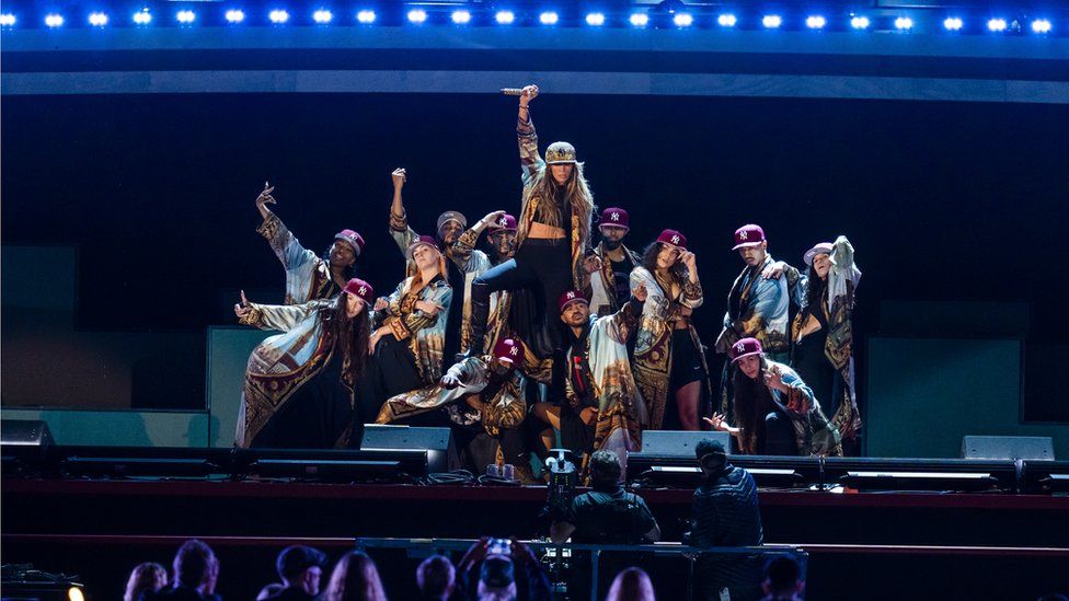 Pop star Jennifer Lopez rehearses before her performance at the Global Citizen concert