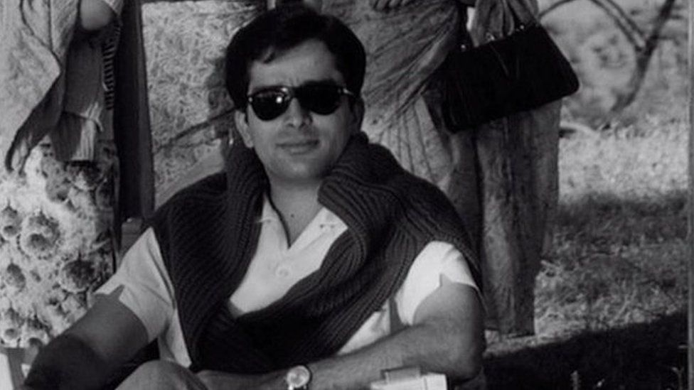 Shashi Kapoor Bollywood Legend Dies At 79 Bbc News 0129