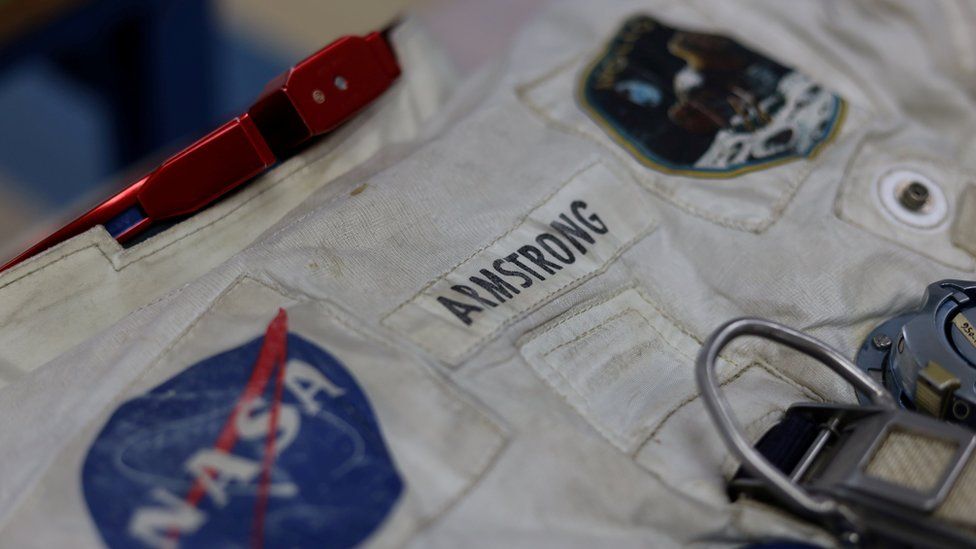 Neil Armstrong"s pressure suit that he wore to walk on the moon during the Apollo 11 mission on July 20, 1969 is seen at the Smithsonian"s Air and Space Museum"s Udvar-Hazy Center in Chantilly, Virginia, U.S