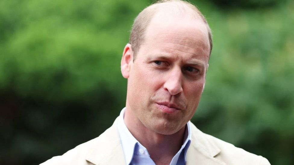 Prince William tells couple of betting sponsorship concerns - BBC News
