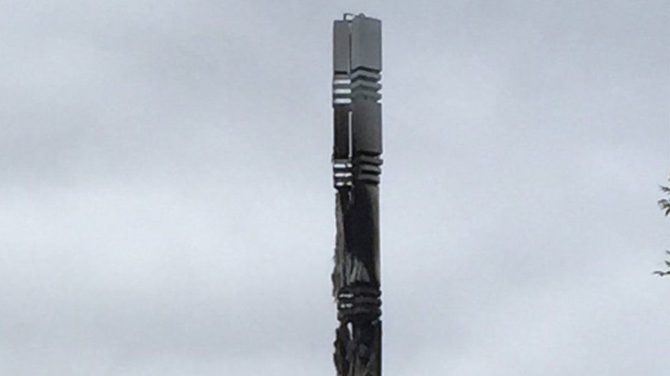 Damaged 5G mast