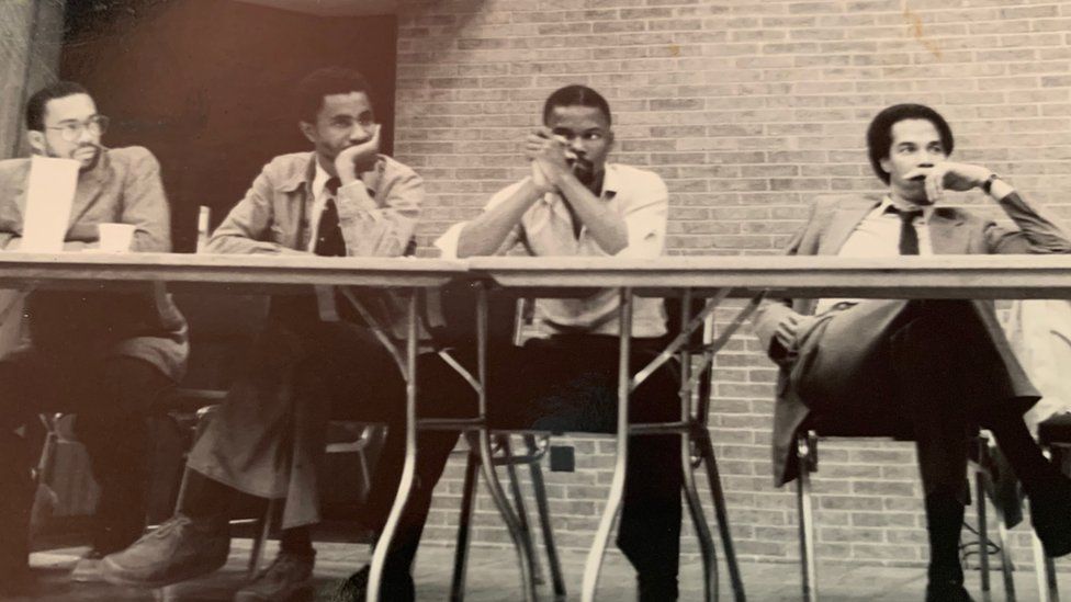 Часть команды дебатов университета Ховарда 1988 года