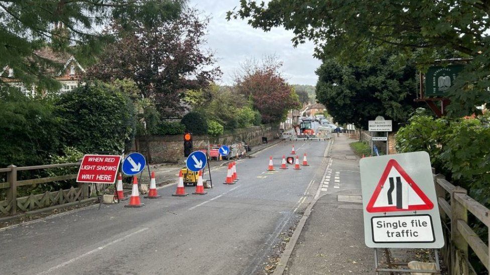 Goring and Streatley Bridge closed as gas main repair works start