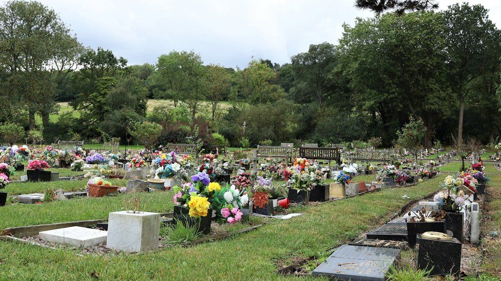Allum Lane cemetery
