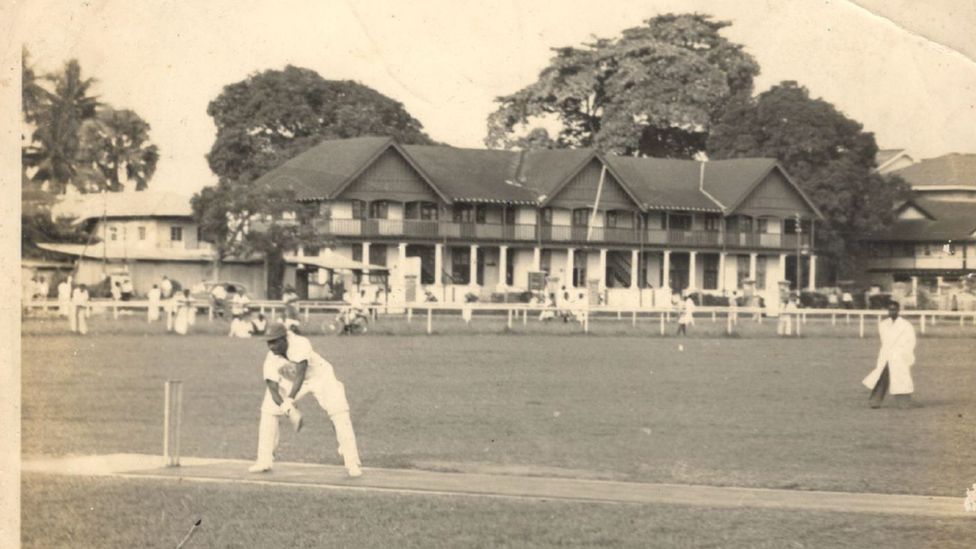 Old photo of cricket in Lagos