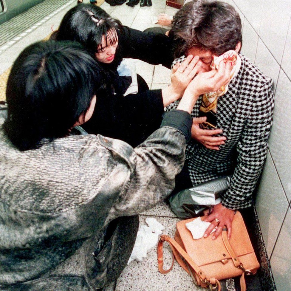Japanese commuters are affected by the attack on 20 March 1995