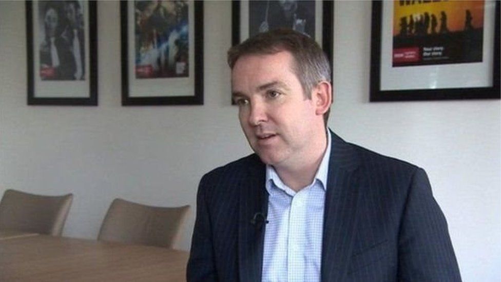 rhodri talfan davies
